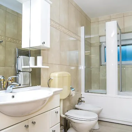 Tatil Evi Cozy In With Jacuzzi