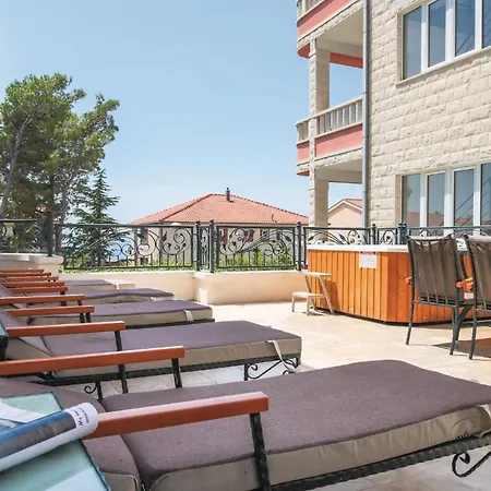 Tatil Evi Cozy In With Jacuzzi