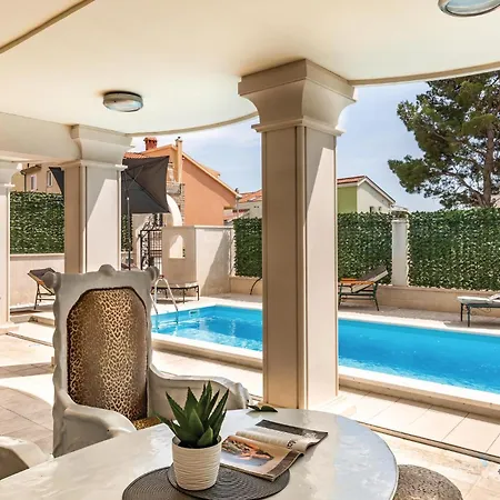 Cozy In With Jacuzzi Tatil Evi Makarska